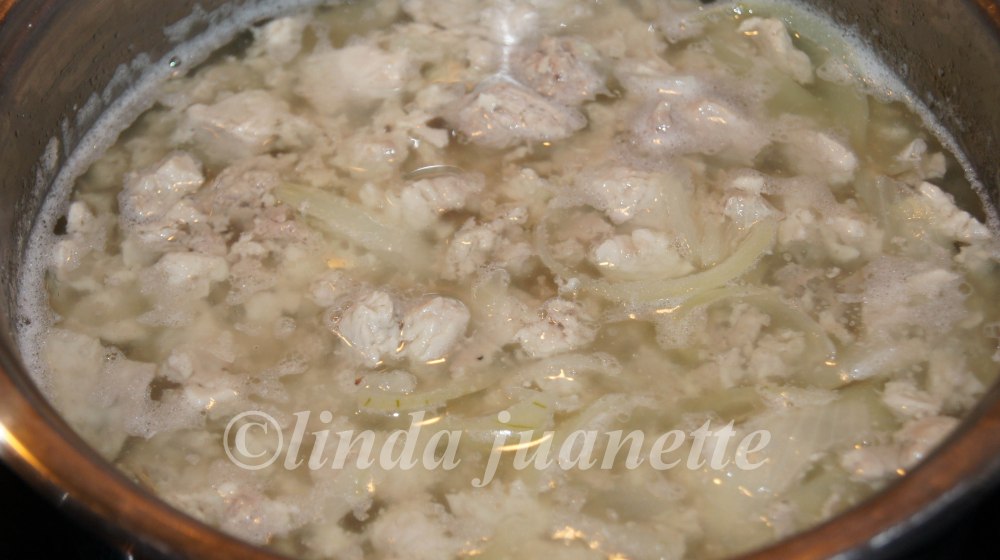 Kok opp leveren og la den trekke ca. 5 minutter.