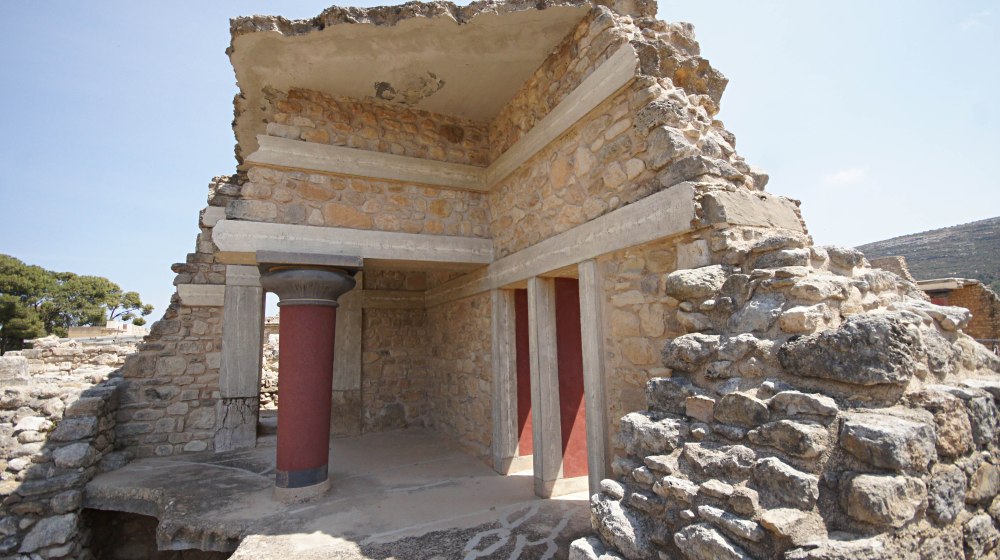 Knossos. Man trenger noen timer for å få med seg alt på Knossos, i alle fall dersom man har interesse for gammel historie og arkeologi.