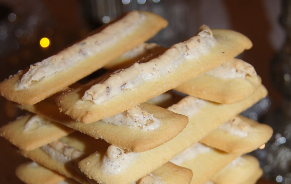 Bordstabelbakkels er fine å se på når de er stablet opp og klar for julebordet, og de er gode på smak.