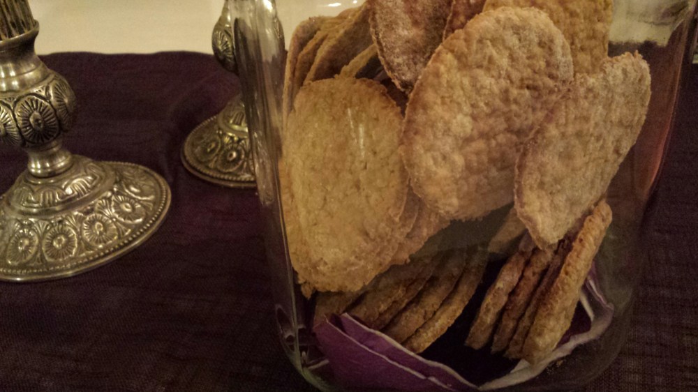 Oppbevar havrekjeksene i tett emballasje.