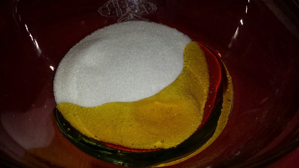 Bland alle ingrediensene i en rørebolle.