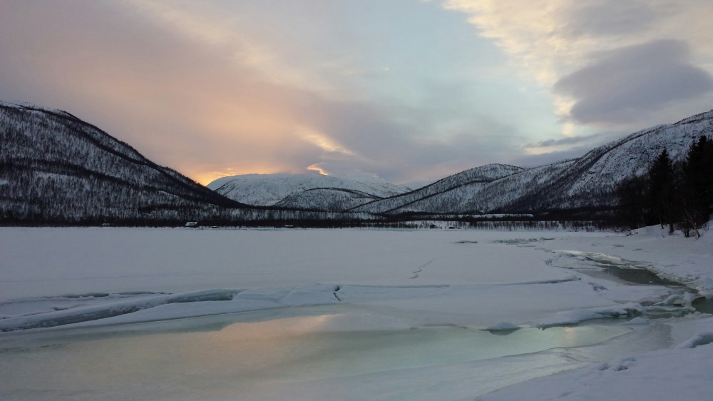 Flott landskap å hvile øynene på imens man fisker.